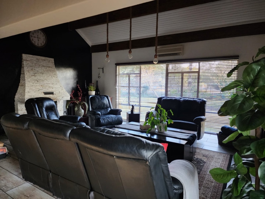 4 Bedroom Property for Sale in Christiana North West